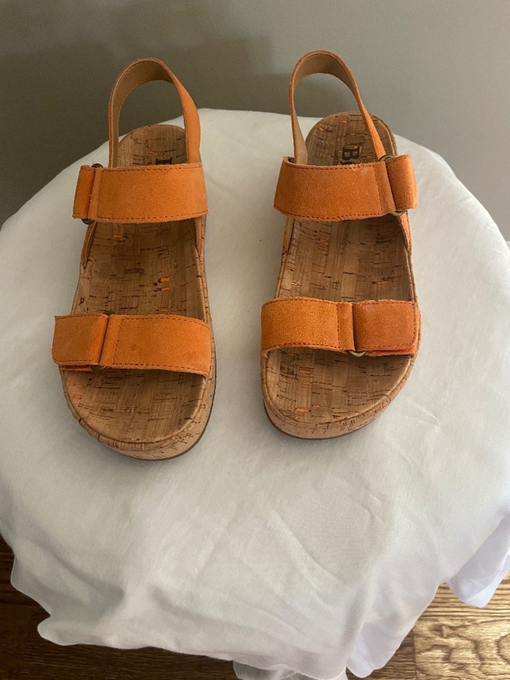 Born sandals